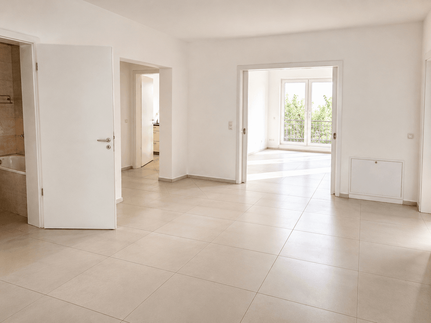 Pronájem bytu 5+1 158 m², Nordstrasse 3, Dresden, Sasko Pronájem bytu 5+1 158 m², Nordstrasse 3, Dresden, Sasko