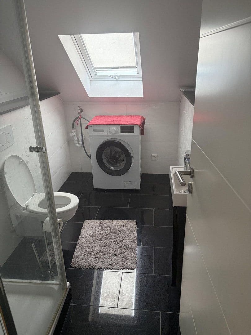 Pronájem bytu 3+1 110 m², Alte-Kelter Straße 8a, Saarbrücken, Země Sársko Pronájem bytu 3+1 110 m², Alte-Kelter Straße 8a, Saarbrücken, Země Sársko