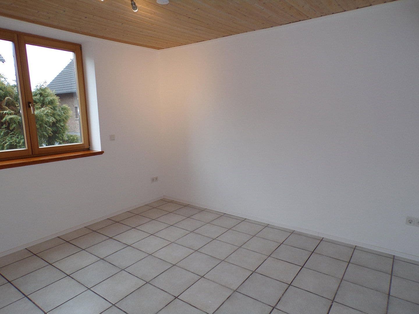 Prodej bytu 3+1 116 m², Wesseling, Severní Porýní-Vestfálsko Prodej bytu 3+1 116 m², Wesseling, Severní Porýní-Vestfálsko