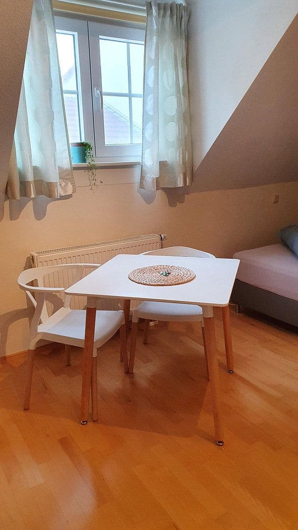 Pronájem bytu 1+1 30 m², Wiesbaden, Hessen Pronájem bytu 1+1 30 m², Wiesbaden, Hessen