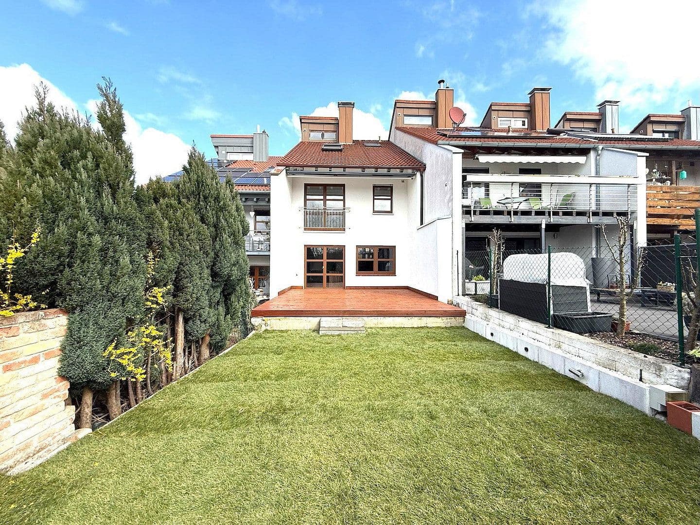 Pronájem domu 56 m², pozemek 200 m², Bruckberg, Bavorsko Pronájem domu 56 m², pozemek 200 m², Bruckberg, Bavorsko