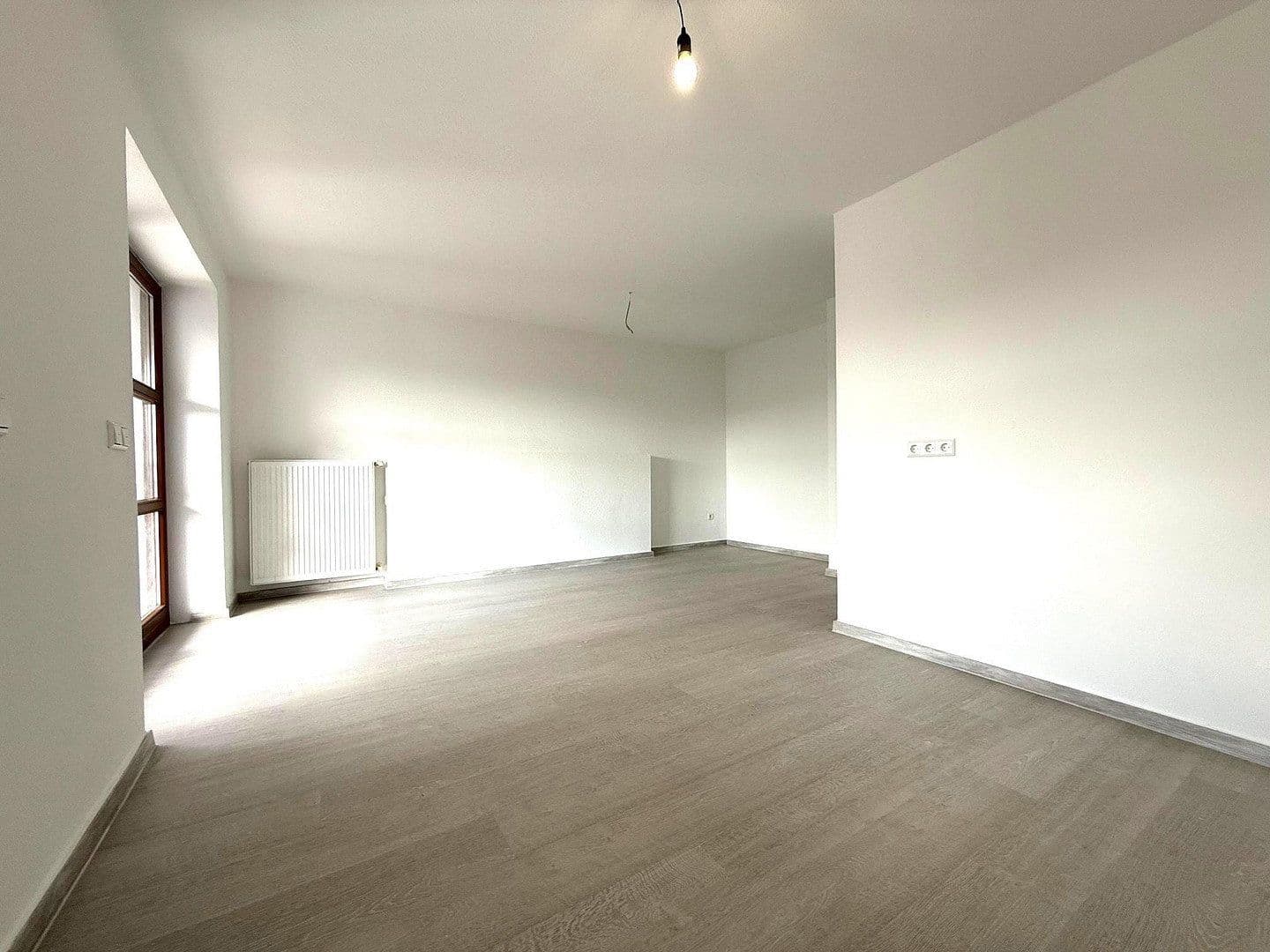 Pronájem domu 56 m², pozemek 200 m², Bruckberg, Bavorsko Pronájem domu 56 m², pozemek 200 m², Bruckberg, Bavorsko