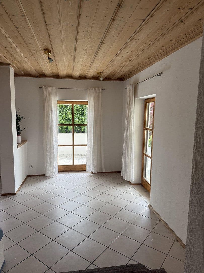 Prodej domu 180 m², pozemek 541 m², Essenbach, Bavorsko Prodej domu 180 m², pozemek 541 m², Essenbach, Bavorsko
