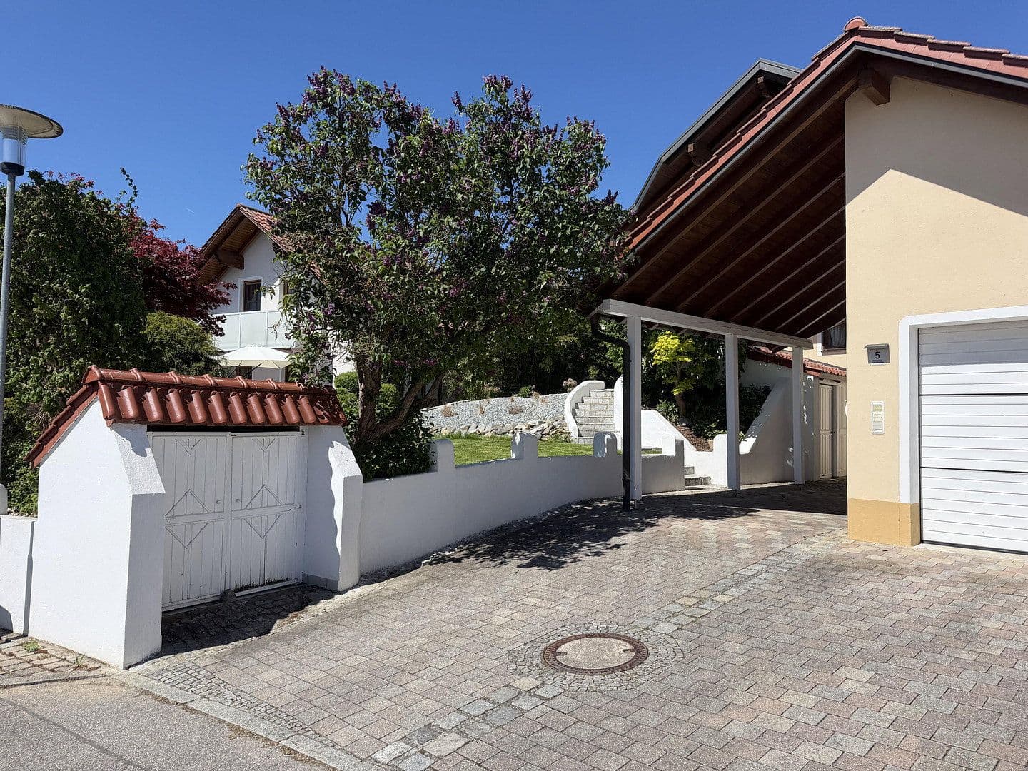 Prodej domu 180 m², pozemek 541 m², Essenbach, Bavorsko Prodej domu 180 m², pozemek 541 m², Essenbach, Bavorsko