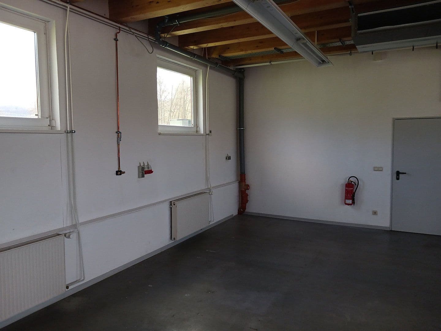 Pronájem nebytového prostoru 96 m², Kreisstr.1, Wahlhausen, Durynsko Pronájem nebytového prostoru 96 m², Kreisstr.1, Wahlhausen, Durynsko
