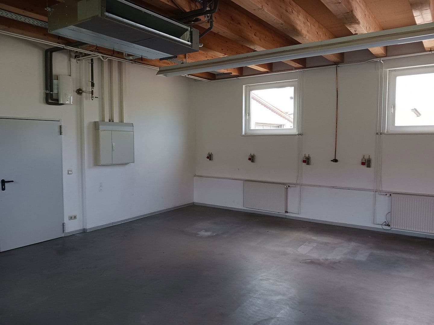 Pronájem nebytového prostoru 96 m², Kreisstr.1, Wahlhausen, Durynsko Pronájem nebytového prostoru 96 m², Kreisstr.1, Wahlhausen, Durynsko