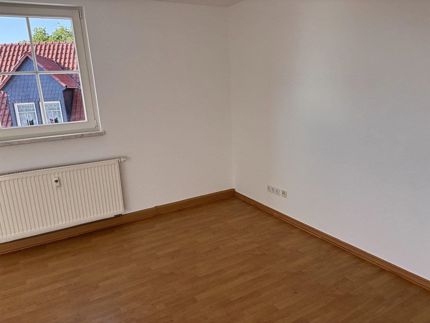 Pronájem bytu 3+1 70 m², Dora-Helene-Str. 1, Neukieritzsch, Sasko Pronájem bytu 3+1 70 m², Dora-Helene-Str. 1, Neukieritzsch, Sasko