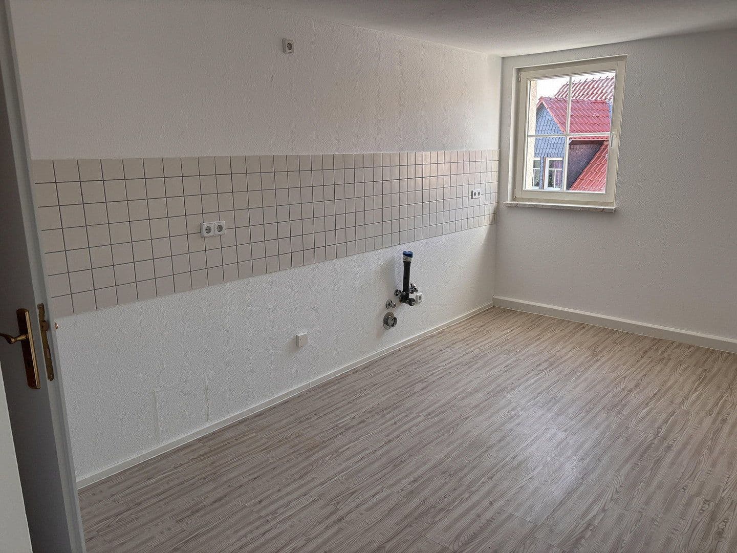 Pronájem bytu 3+1 70 m², Dora-Helene-Str. 1, Neukieritzsch, Sasko Pronájem bytu 3+1 70 m², Dora-Helene-Str. 1, Neukieritzsch, Sasko