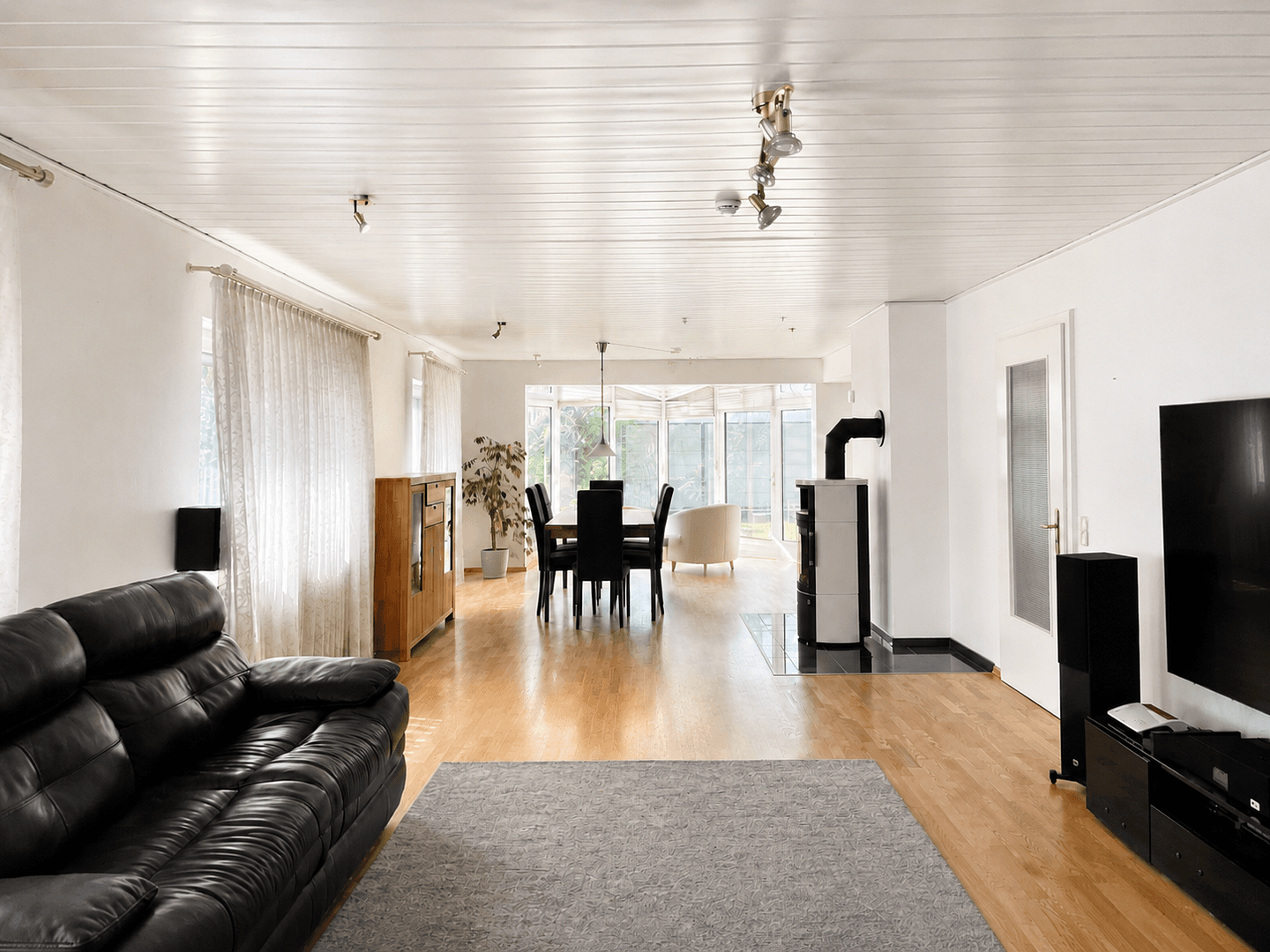 Prodej domu 230 m², pozemek 360 m², Fürth, Bavorsko Prodej domu 230 m², pozemek 360 m², Fürth, Bavorsko