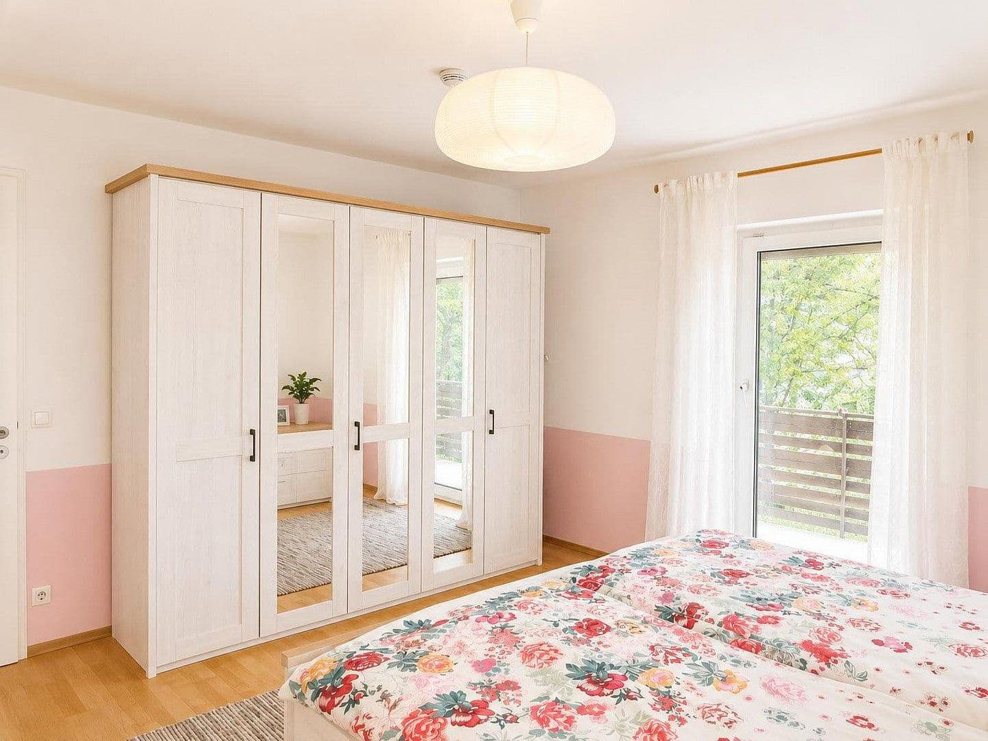 Prodej domu 230 m², pozemek 360 m², Fürth, Bavorsko Prodej domu 230 m², pozemek 360 m², Fürth, Bavorsko
