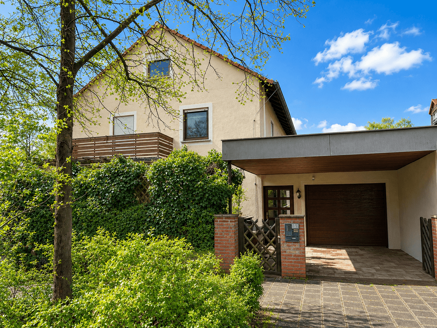 Prodej domu 230 m², pozemek 360 m², Fürth, Bavorsko Prodej domu 230 m², pozemek 360 m², Fürth, Bavorsko