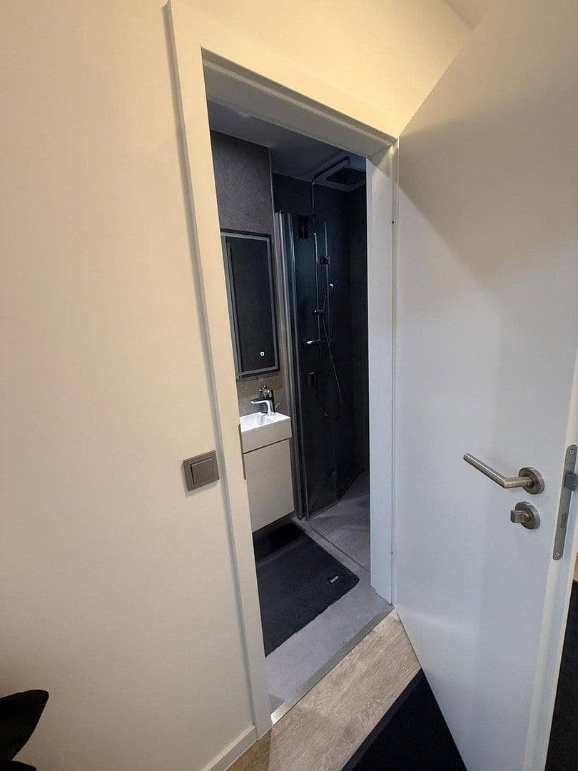 Prodej domu 170 m², pozemek 240 m², Schwalbach am Taunus, Hessen Prodej domu 170 m², pozemek 240 m², Schwalbach am Taunus, Hessen
