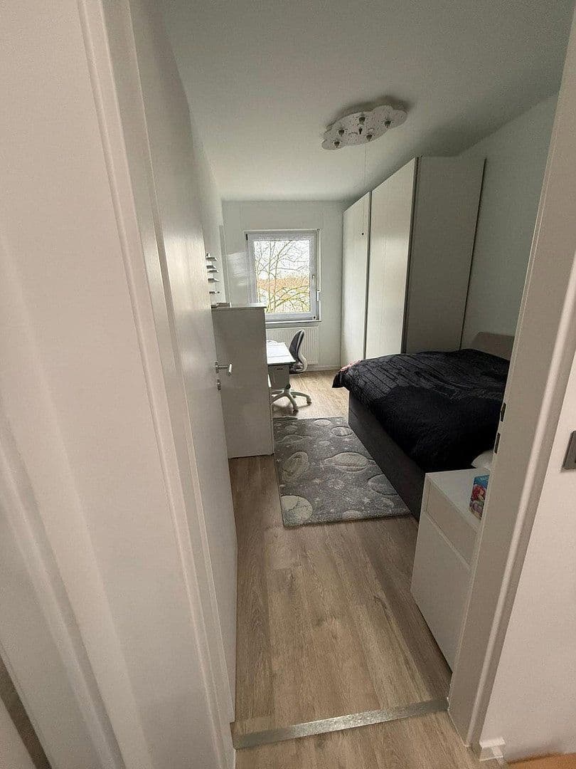 Prodej domu 170 m², pozemek 240 m², Schwalbach am Taunus, Hessen Prodej domu 170 m², pozemek 240 m², Schwalbach am Taunus, Hessen