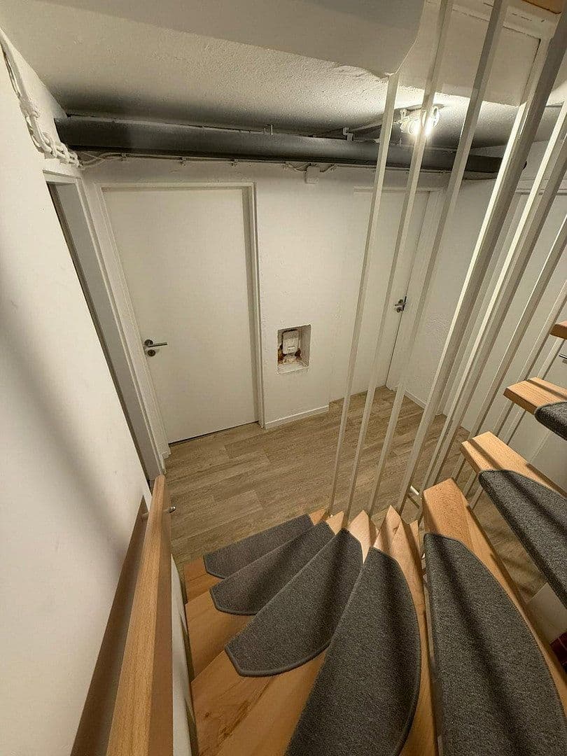 Prodej domu 170 m², pozemek 240 m², Schwalbach am Taunus, Hessen Prodej domu 170 m², pozemek 240 m², Schwalbach am Taunus, Hessen