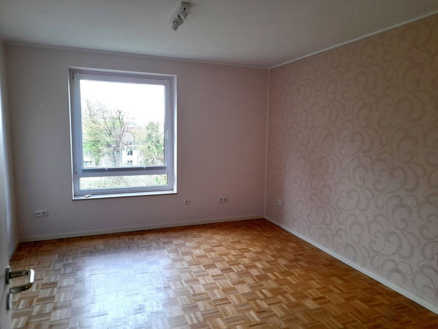 Pronájem bytu 3+1 110 m², Osnabrück, Dolní Sasko Pronájem bytu 3+1 110 m², Osnabrück, Dolní Sasko