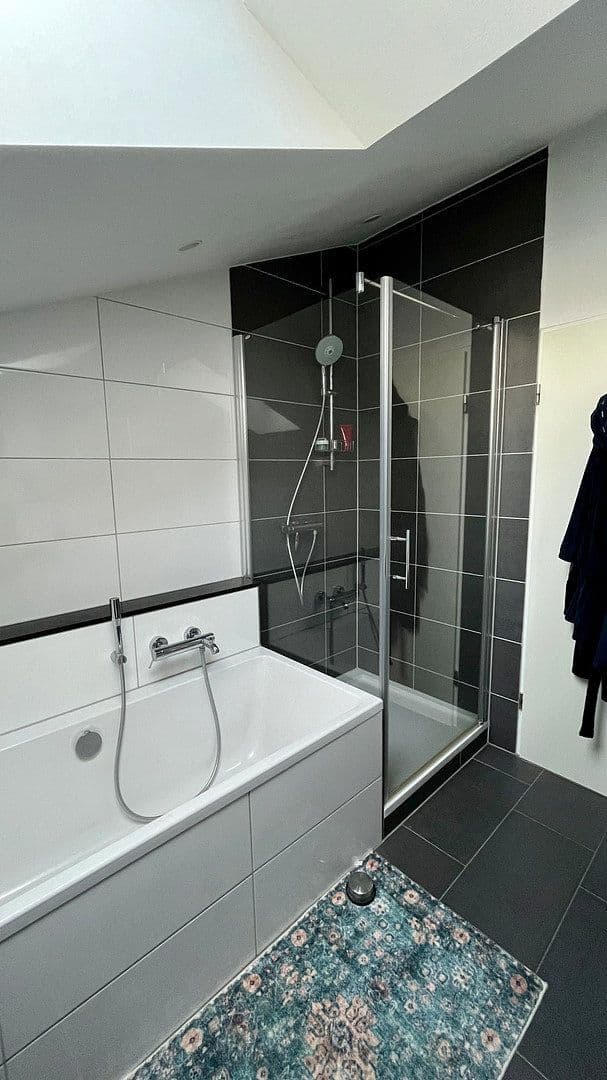 Prodej domu 148 m², pozemek 363 m², Ottostraße 24, Krefeld, Severní Porýní-Vestfálsko Prodej domu 148 m², pozemek 363 m², Ottostraße 24, Krefeld, Severní Porýní-Vestfálsko