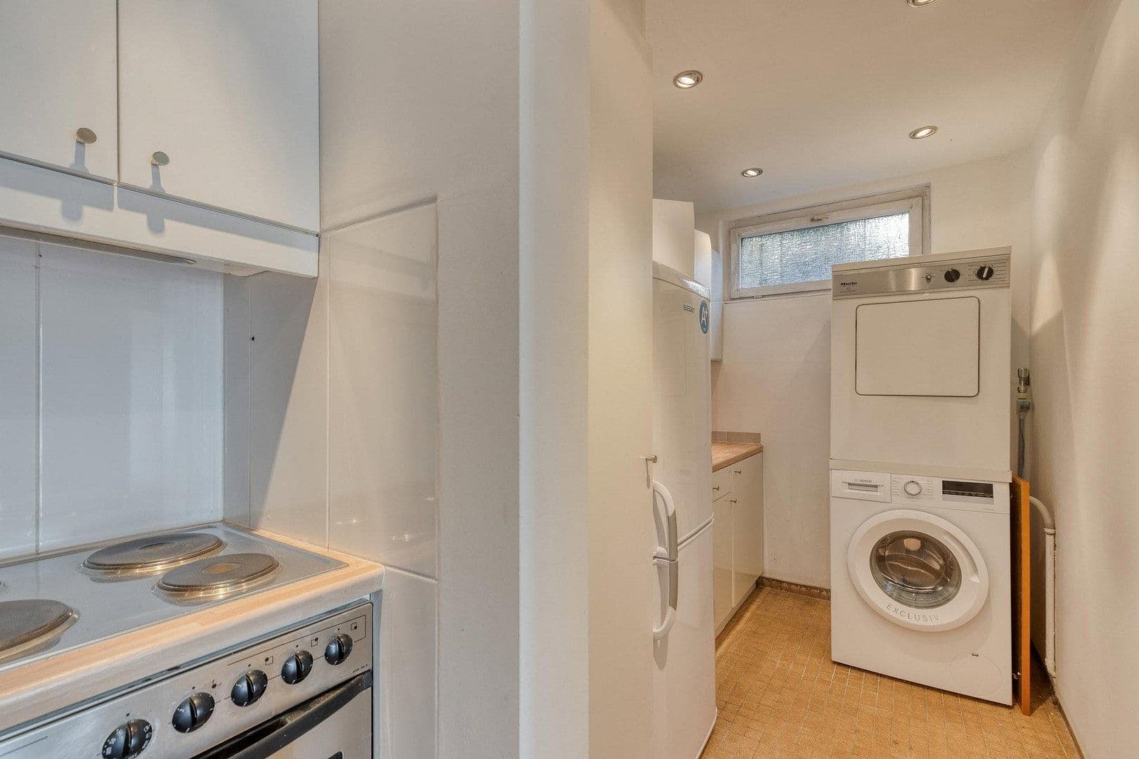 Prodej domu 206 m², pozemek 736 m², Wachtberg, Severní Porýní-Vestfálsko Prodej domu 206 m², pozemek 736 m², Wachtberg, Severní Porýní-Vestfálsko
