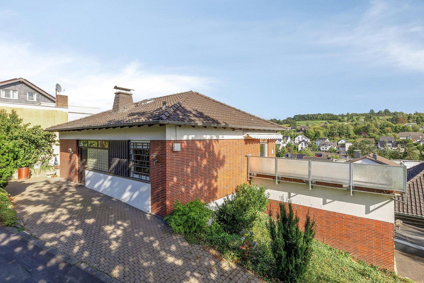Prodej domu 206 m², pozemek 736 m², Wachtberg, Severní Porýní-Vestfálsko Prodej domu 206 m², pozemek 736 m², Wachtberg, Severní Porýní-Vestfálsko