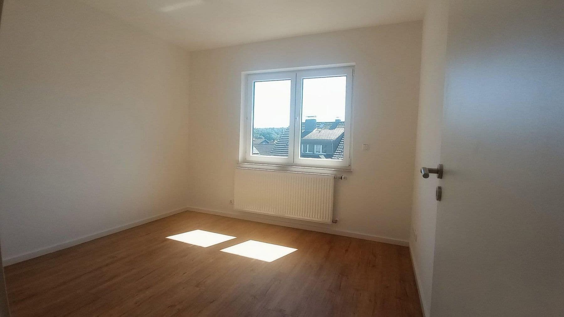 Pronájem bytu 4+1 100 m², Rodenbach, Hessen Pronájem bytu 4+1 100 m², Rodenbach, Hessen
