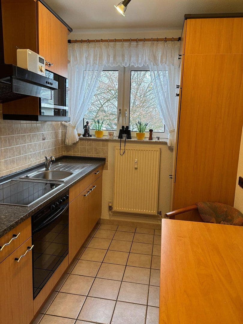 Pronájem bytu 3+1 63 m², Neuer Damm 40, Bremen, Bremen Pronájem bytu 3+1 63 m², Neuer Damm 40, Bremen, Bremen