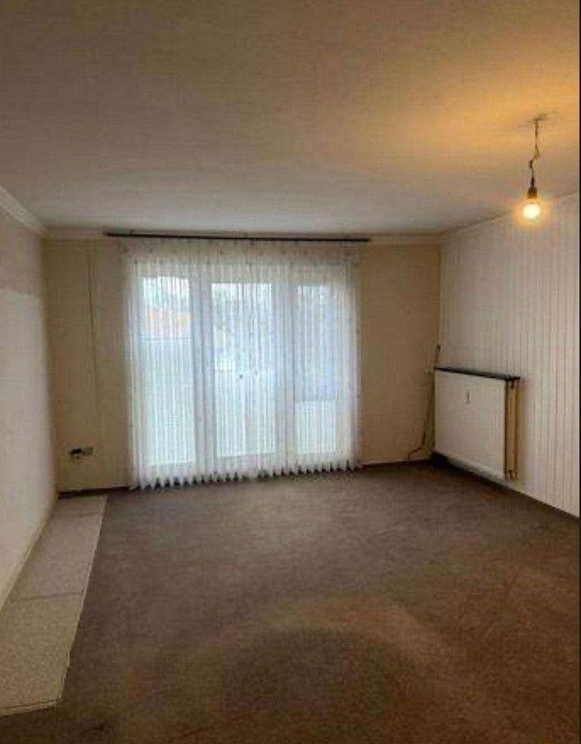 Pronájem bytu 3+1 63 m², Neuer Damm 40, Bremen, Bremen Pronájem bytu 3+1 63 m², Neuer Damm 40, Bremen, Bremen