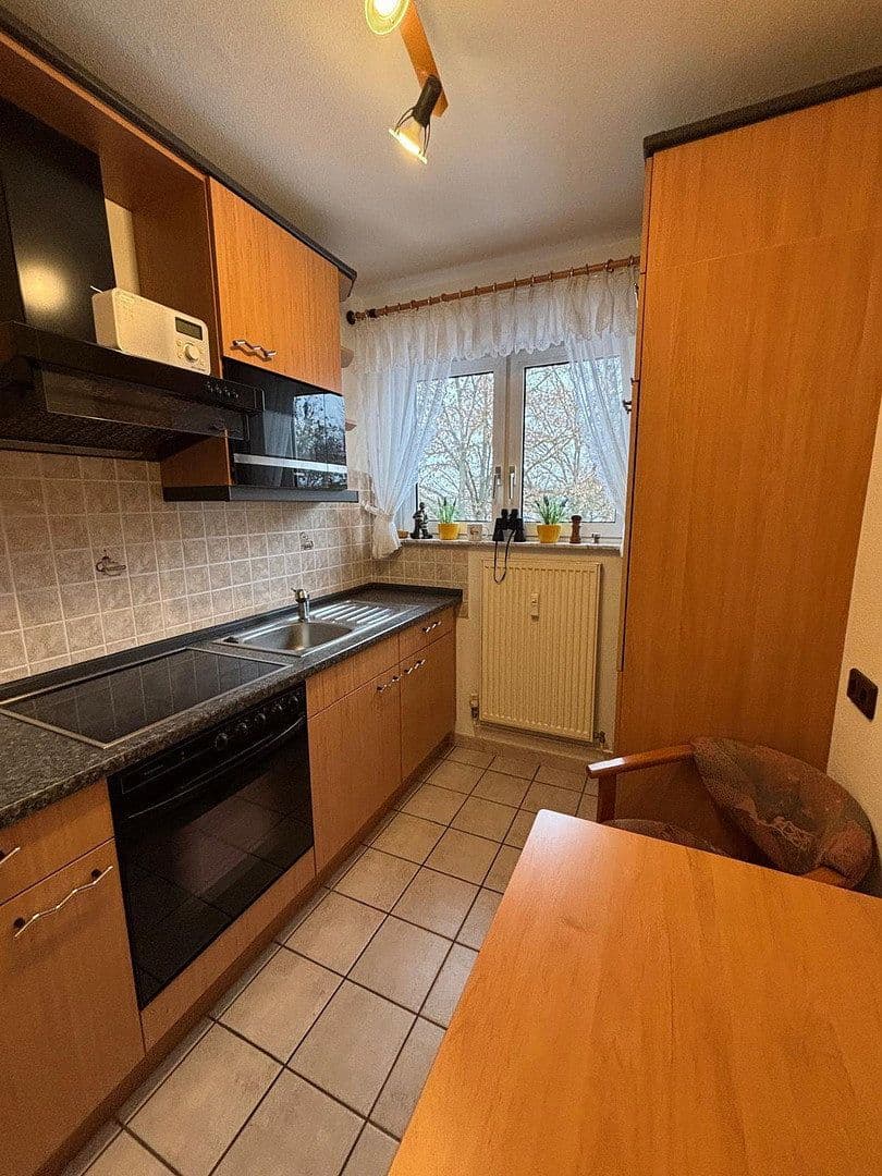 Pronájem bytu 3+1 63 m², Neuer Damm 40, Bremen, Bremen Pronájem bytu 3+1 63 m², Neuer Damm 40, Bremen, Bremen