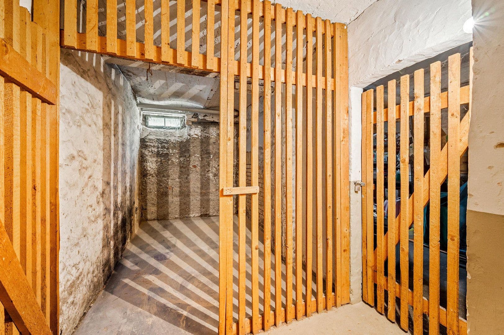Prodej domu 352 m², pozemek 365 m², Aufeldstraße 8, Mannheim, Bádensko-Württembersko Prodej domu 352 m², pozemek 365 m², Aufeldstraße 8, Mannheim, Bádensko-Württembersko