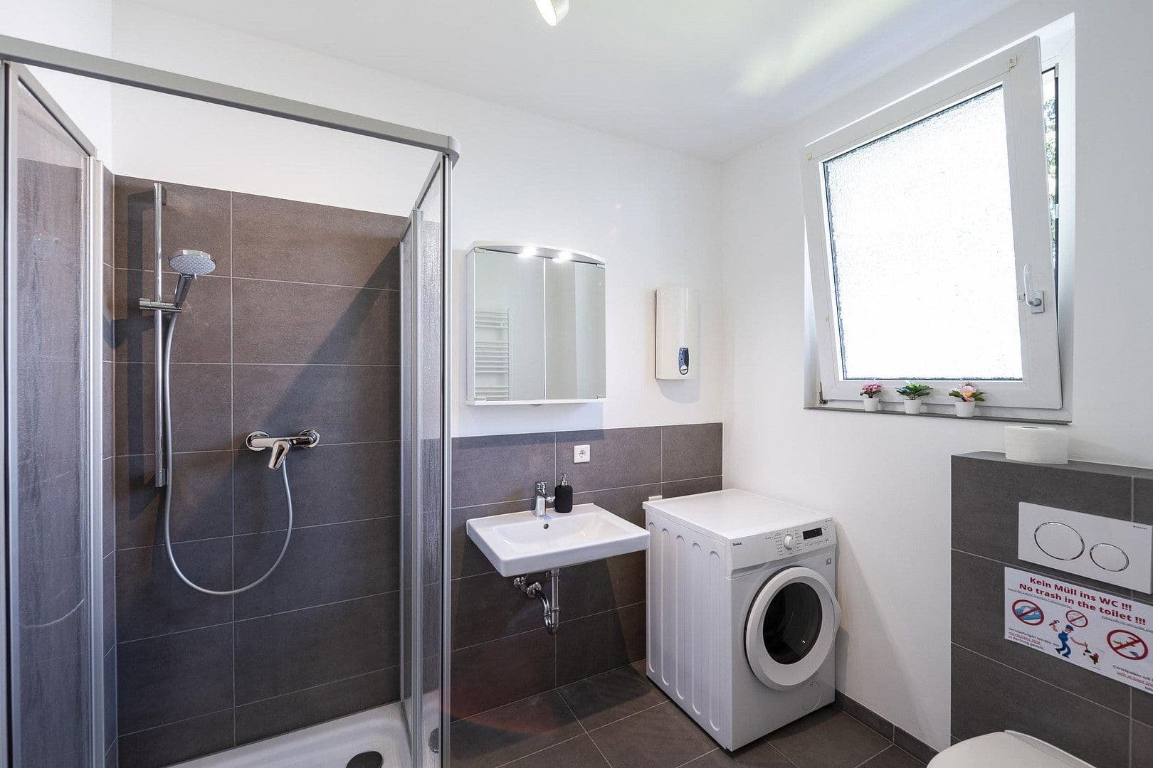Prodej domu 352 m², pozemek 365 m², Aufeldstraße 8, Mannheim, Bádensko-Württembersko Prodej domu 352 m², pozemek 365 m², Aufeldstraße 8, Mannheim, Bádensko-Württembersko
