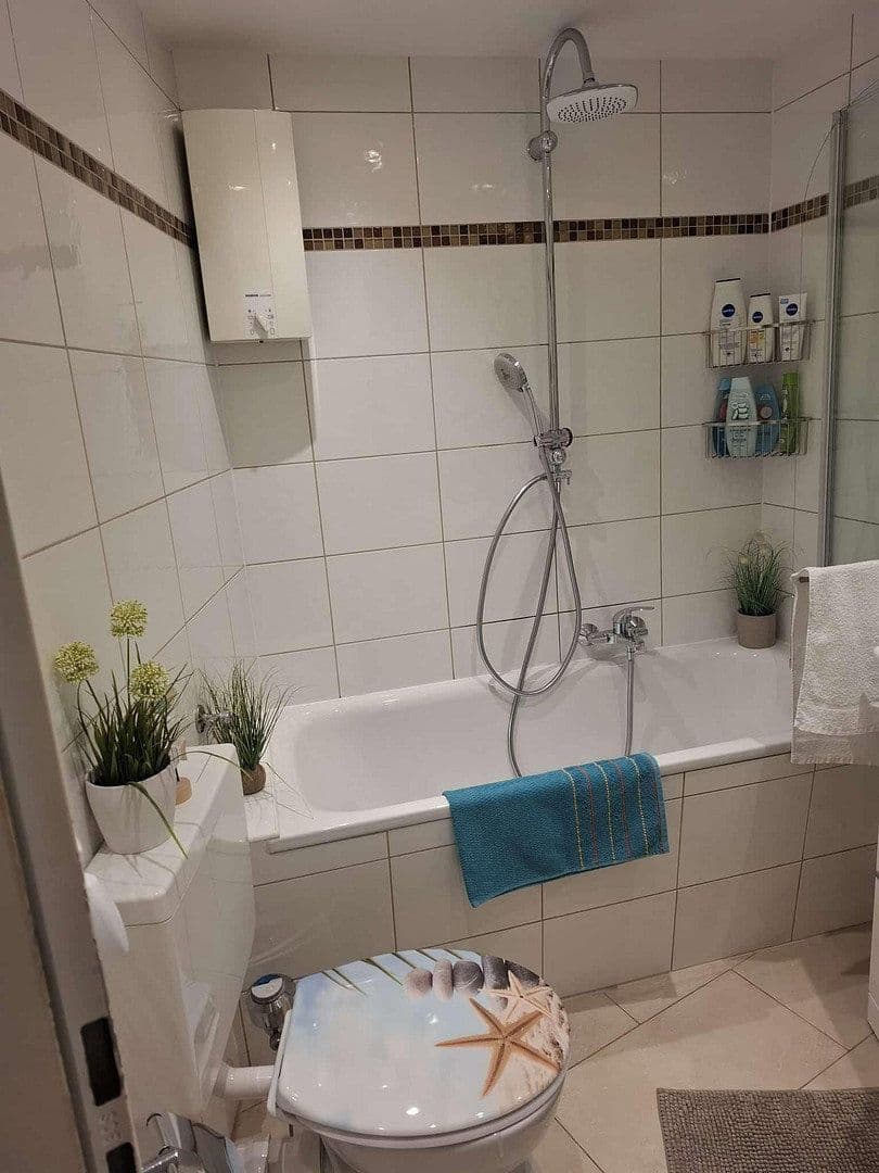 Pronájem bytu 3+1 107 m², Neumühler Str. 31, Oberhausen-Sterkrade, Severní Porýní-Vestfálsko Pronájem bytu 3+1 107 m², Neumühler Str. 31, Oberhausen-Sterkrade, Severní Porýní-Vestfálsko