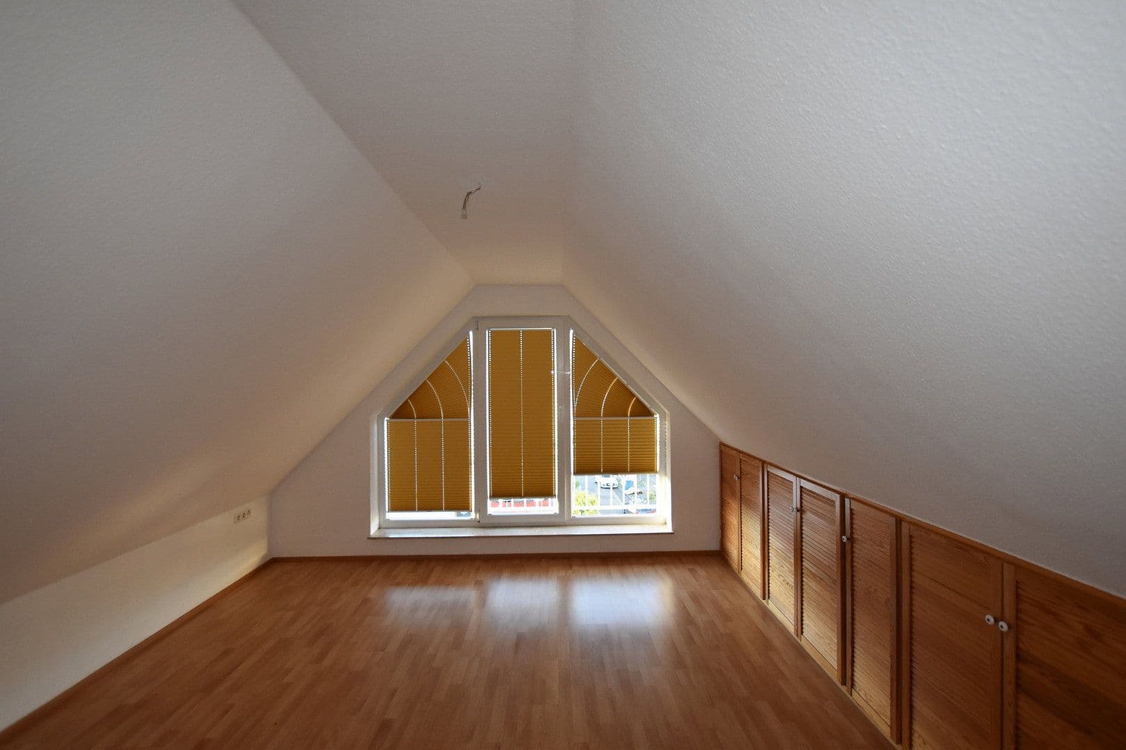 Pronájem bytu 4+1 120 m², Koblenz, Porýní-Falc Pronájem bytu 4+1 120 m², Koblenz, Porýní-Falc