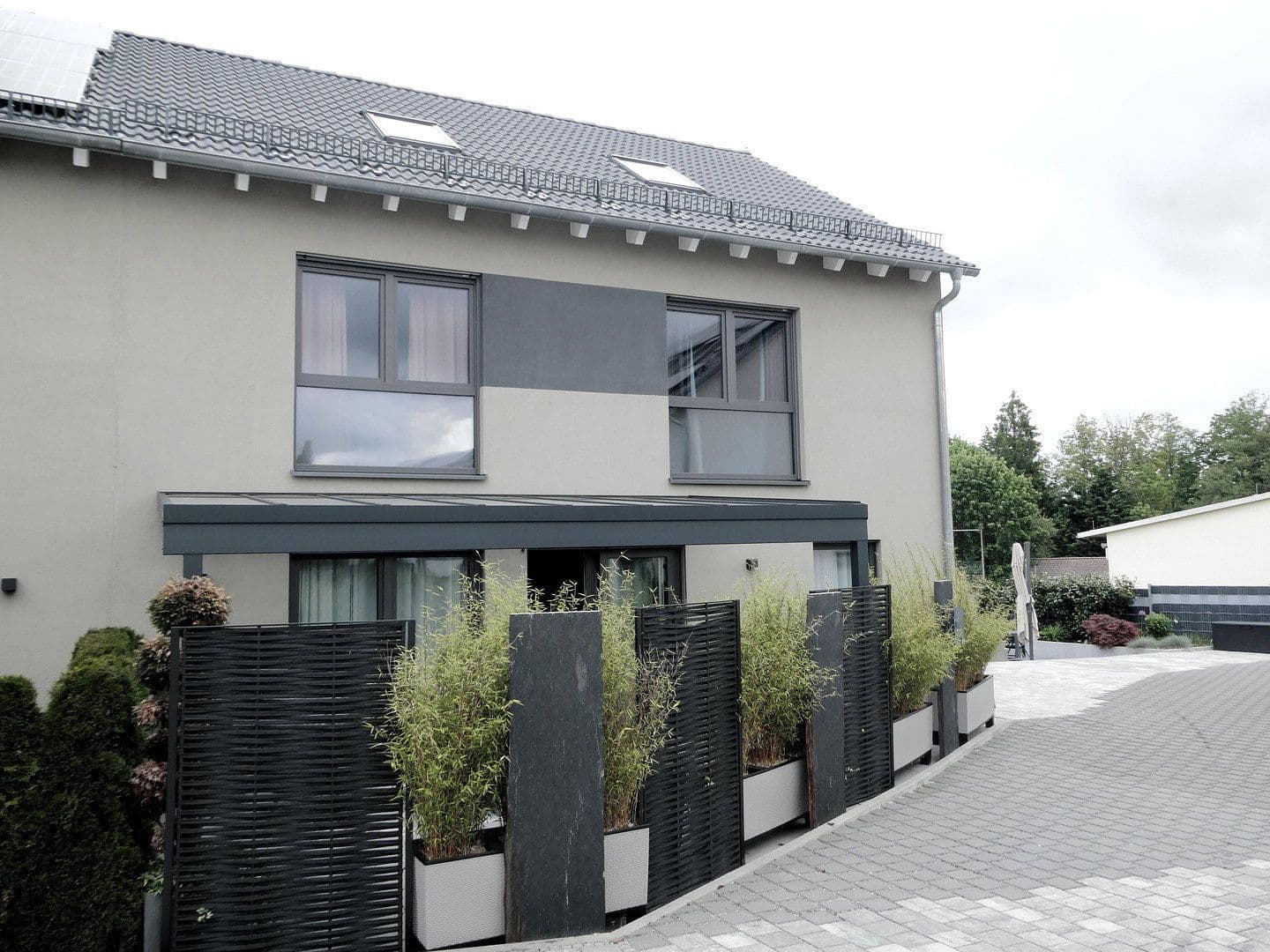 Prodej domu 213 m², pozemek 383 m², Allersberg, Bavorsko Prodej domu 213 m², pozemek 383 m², Allersberg, Bavorsko