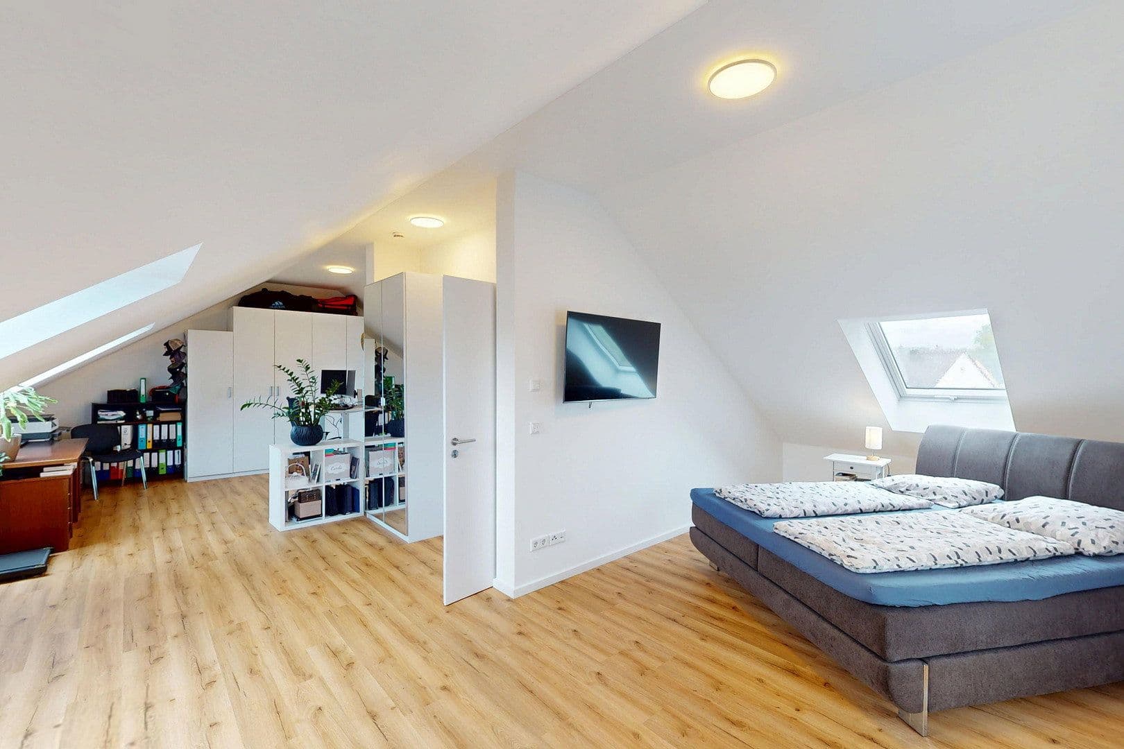 Prodej domu 213 m², pozemek 383 m², Allersberg, Bavorsko Prodej domu 213 m², pozemek 383 m², Allersberg, Bavorsko