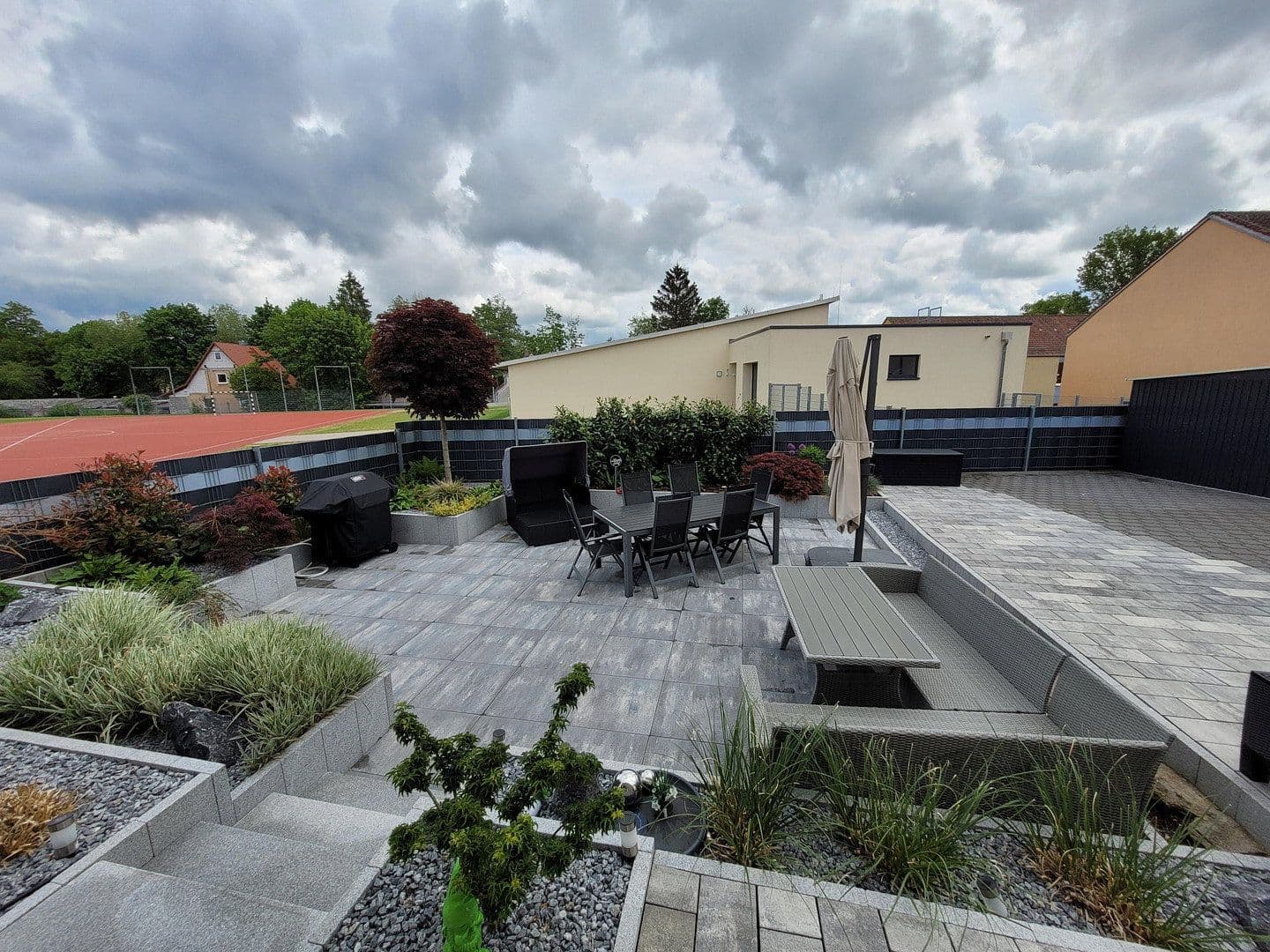 Prodej domu 213 m², pozemek 383 m², Allersberg, Bavorsko Prodej domu 213 m², pozemek 383 m², Allersberg, Bavorsko