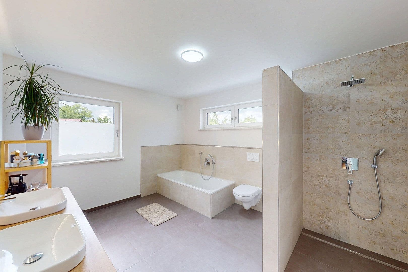 Prodej domu 213 m², pozemek 383 m², Allersberg, Bavorsko Prodej domu 213 m², pozemek 383 m², Allersberg, Bavorsko