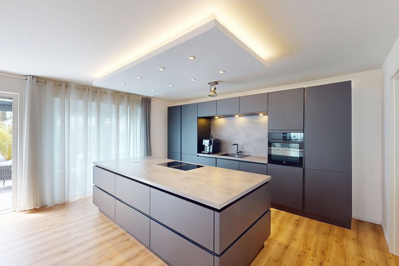 Prodej domu 213 m², pozemek 383 m², Allersberg, Bavorsko Prodej domu 213 m², pozemek 383 m², Allersberg, Bavorsko