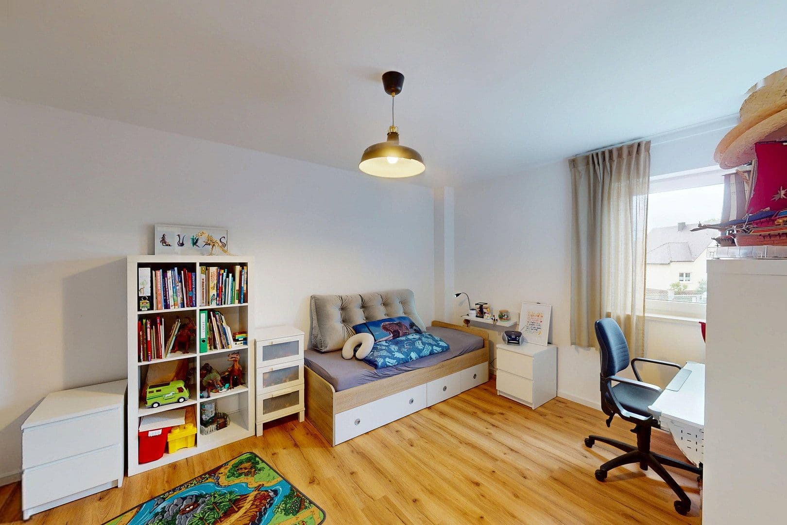 Prodej domu 213 m², pozemek 383 m², Allersberg, Bavorsko Prodej domu 213 m², pozemek 383 m², Allersberg, Bavorsko
