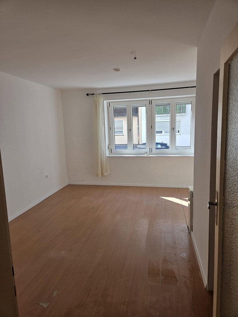 Pronájem bytu 2+1 36 m², Palmstr. 13, München, Bavorsko Pronájem bytu 2+1 36 m², Palmstr. 13, München, Bavorsko