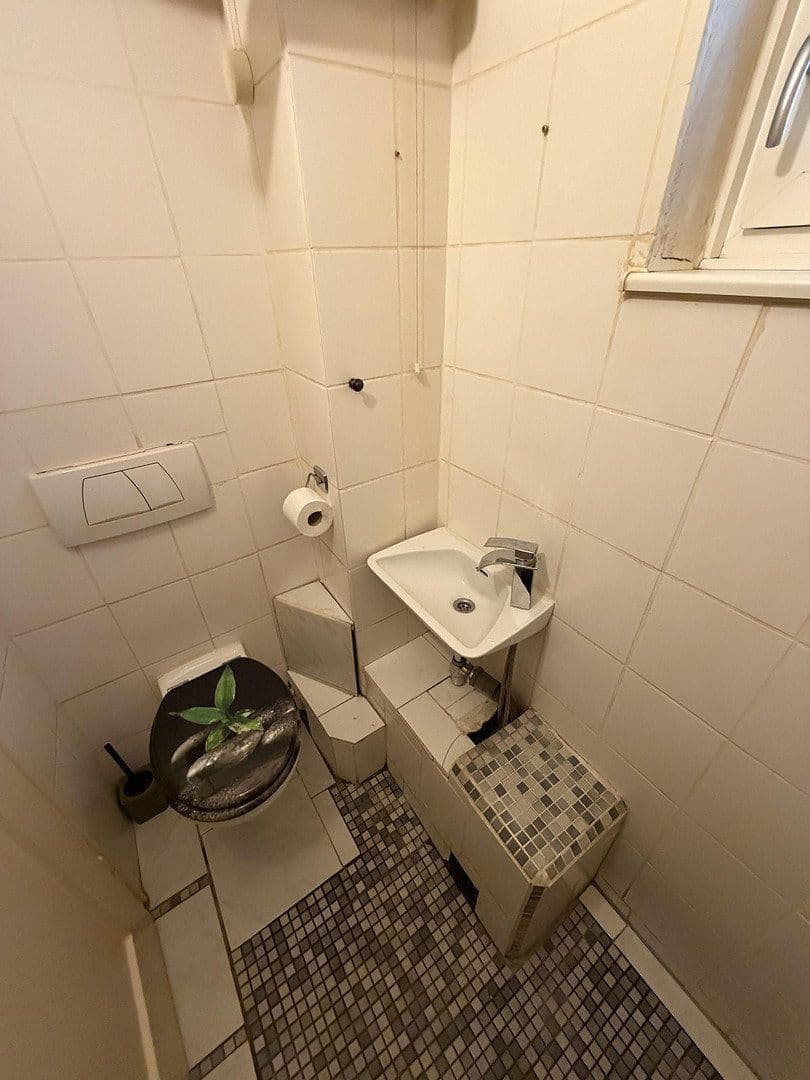 Pronájem bytu 2+1 36 m², Palmstr. 13, München, Bavorsko Pronájem bytu 2+1 36 m², Palmstr. 13, München, Bavorsko