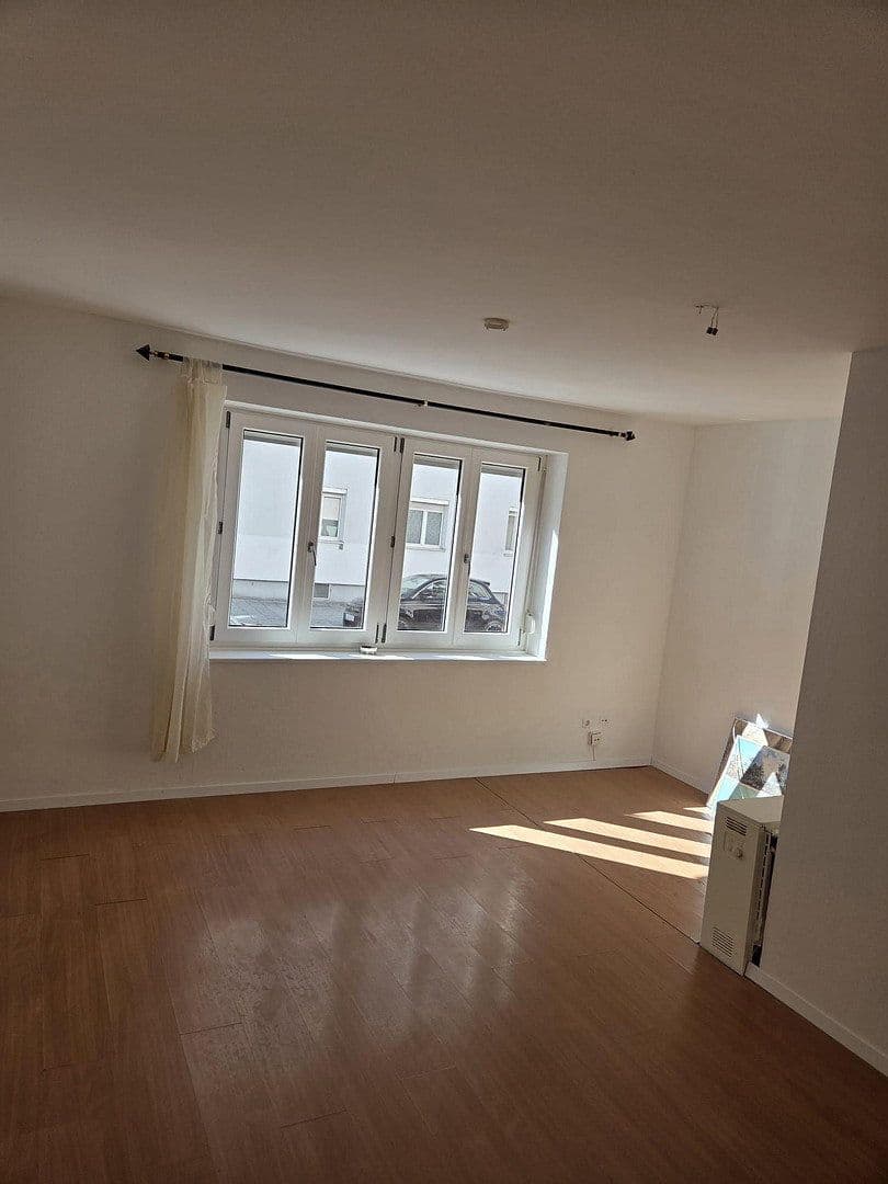 Pronájem bytu 2+1 36 m², Palmstr. 13, München, Bavorsko Pronájem bytu 2+1 36 m², Palmstr. 13, München, Bavorsko