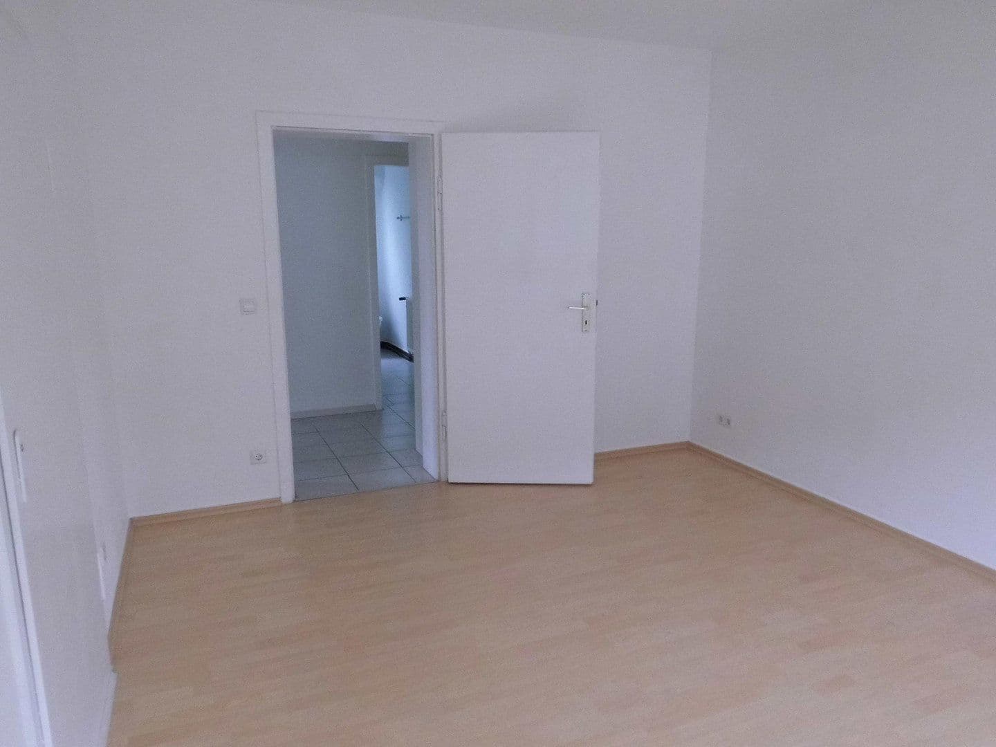 Prodej domu 327 m², pozemek 596 m², Stuttgart, Bádensko-Württembersko Prodej domu 327 m², pozemek 596 m², Stuttgart, Bádensko-Württembersko