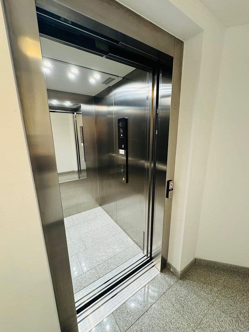 Pronájem bytu 3+1 92 m², Brühlstr. 27b, Wassenberg, Severní Porýní-Vestfálsko Pronájem bytu 3+1 92 m², Brühlstr. 27b, Wassenberg, Severní Porýní-Vestfálsko