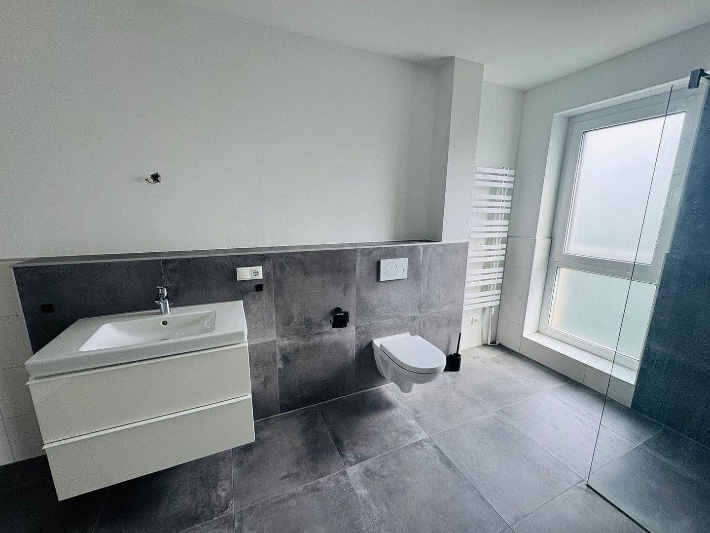 Pronájem bytu 3+1 92 m², Brühlstr. 27b, Wassenberg, Severní Porýní-Vestfálsko Pronájem bytu 3+1 92 m², Brühlstr. 27b, Wassenberg, Severní Porýní-Vestfálsko