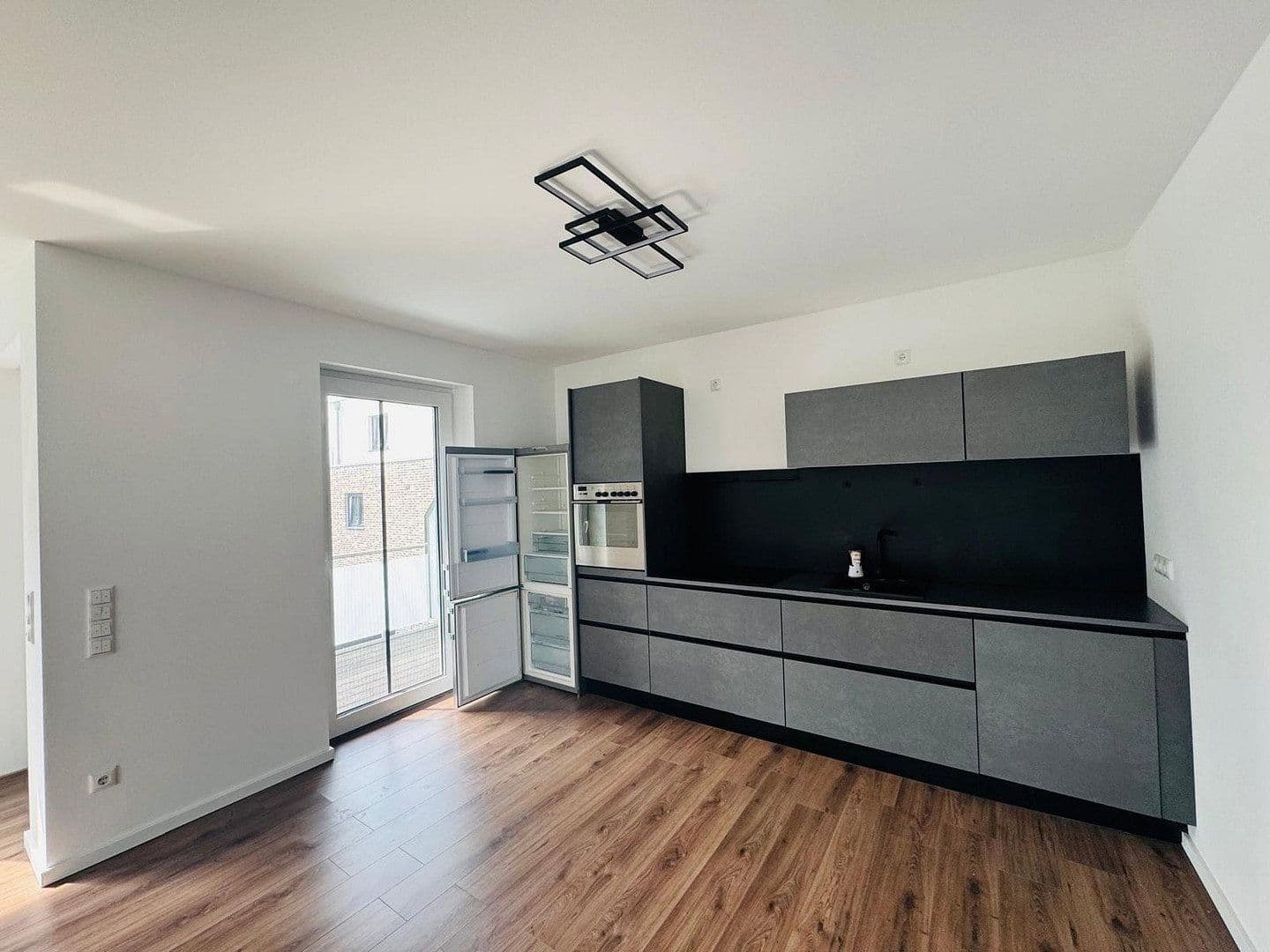 Pronájem bytu 3+1 92 m², Brühlstr. 27b, Wassenberg, Severní Porýní-Vestfálsko Pronájem bytu 3+1 92 m², Brühlstr. 27b, Wassenberg, Severní Porýní-Vestfálsko