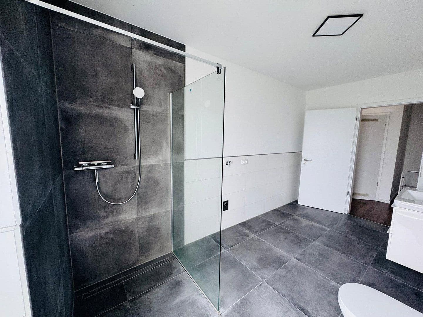 Pronájem bytu 3+1 92 m², Brühlstr. 27b, Wassenberg, Severní Porýní-Vestfálsko Pronájem bytu 3+1 92 m², Brühlstr. 27b, Wassenberg, Severní Porýní-Vestfálsko