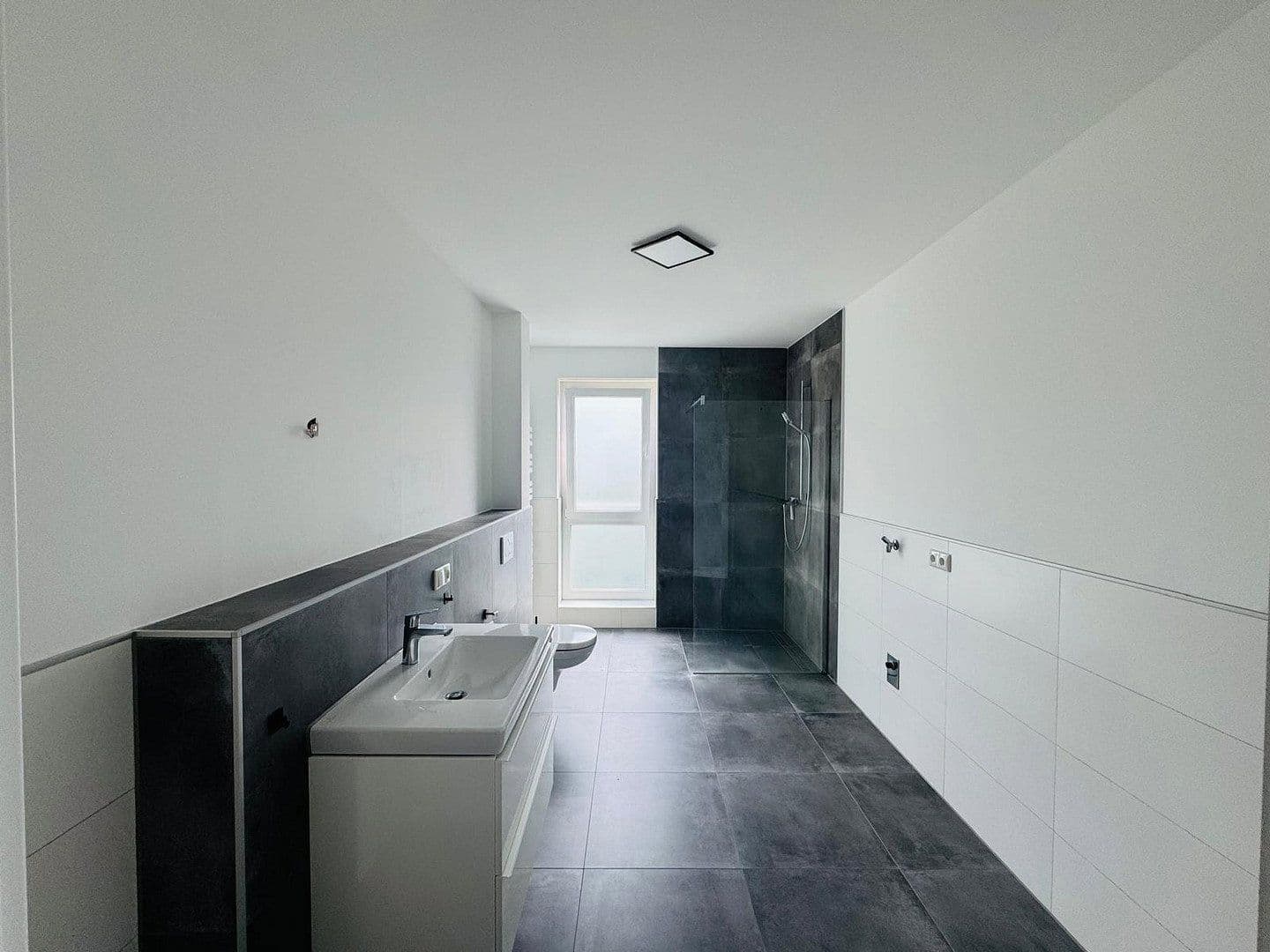 Pronájem bytu 3+1 92 m², Brühlstr. 27b, Wassenberg, Severní Porýní-Vestfálsko Pronájem bytu 3+1 92 m², Brühlstr. 27b, Wassenberg, Severní Porýní-Vestfálsko