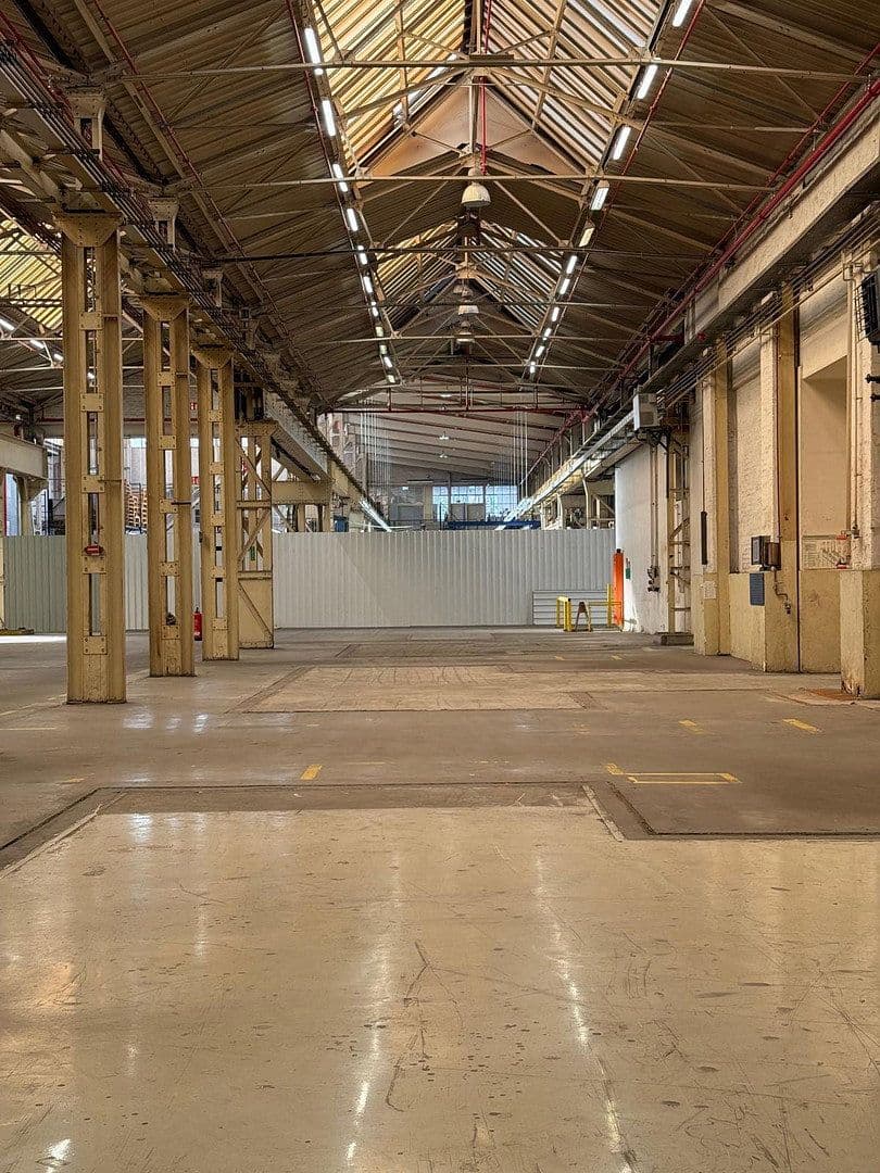 Pronájem nebytového prostoru 1.000 m², Gelsenkirchen, Severní Porýní-Vestfálsko Pronájem nebytového prostoru 1.000 m², Gelsenkirchen, Severní Porýní-Vestfálsko