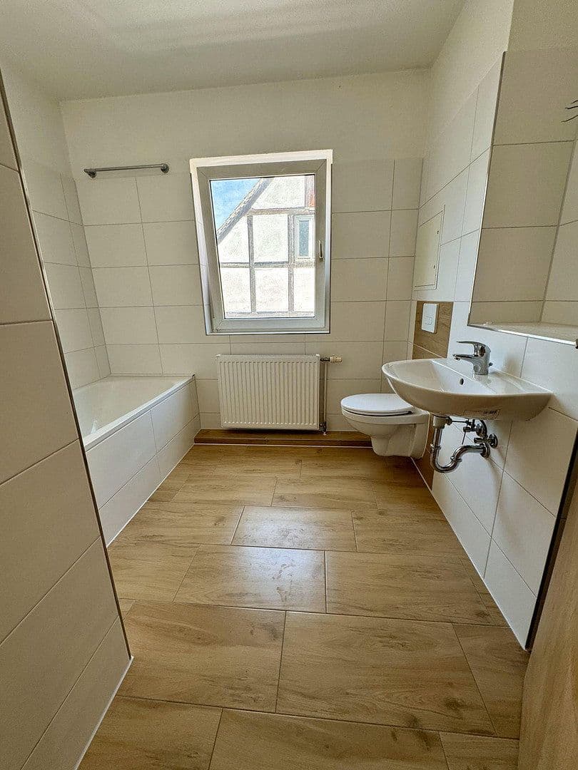 Pronájem bytu 3+1 85 m², Steinstraße 51, Schönebeck (Elbe), Sasko-Anhaltsko Pronájem bytu 3+1 85 m², Steinstraße 51, Schönebeck (Elbe), Sasko-Anhaltsko
