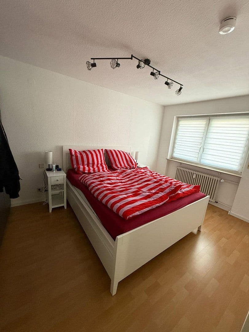 Pronájem bytu 2+1 51 m², Wutachweg 5, Ettlingen, Bádensko-Württembersko Pronájem bytu 2+1 51 m², Wutachweg 5, Ettlingen, Bádensko-Württembersko