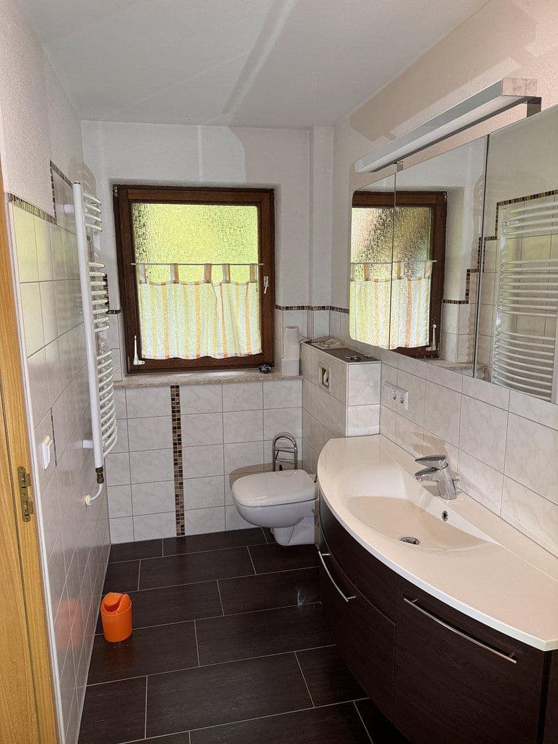 Prodej domu 197 m², pozemek 452 m², Fürstenbergstraße 14, Münsingen, Bádensko-Württembersko Prodej domu 197 m², pozemek 452 m², Fürstenbergstraße 14, Münsingen, Bádensko-Württembersko