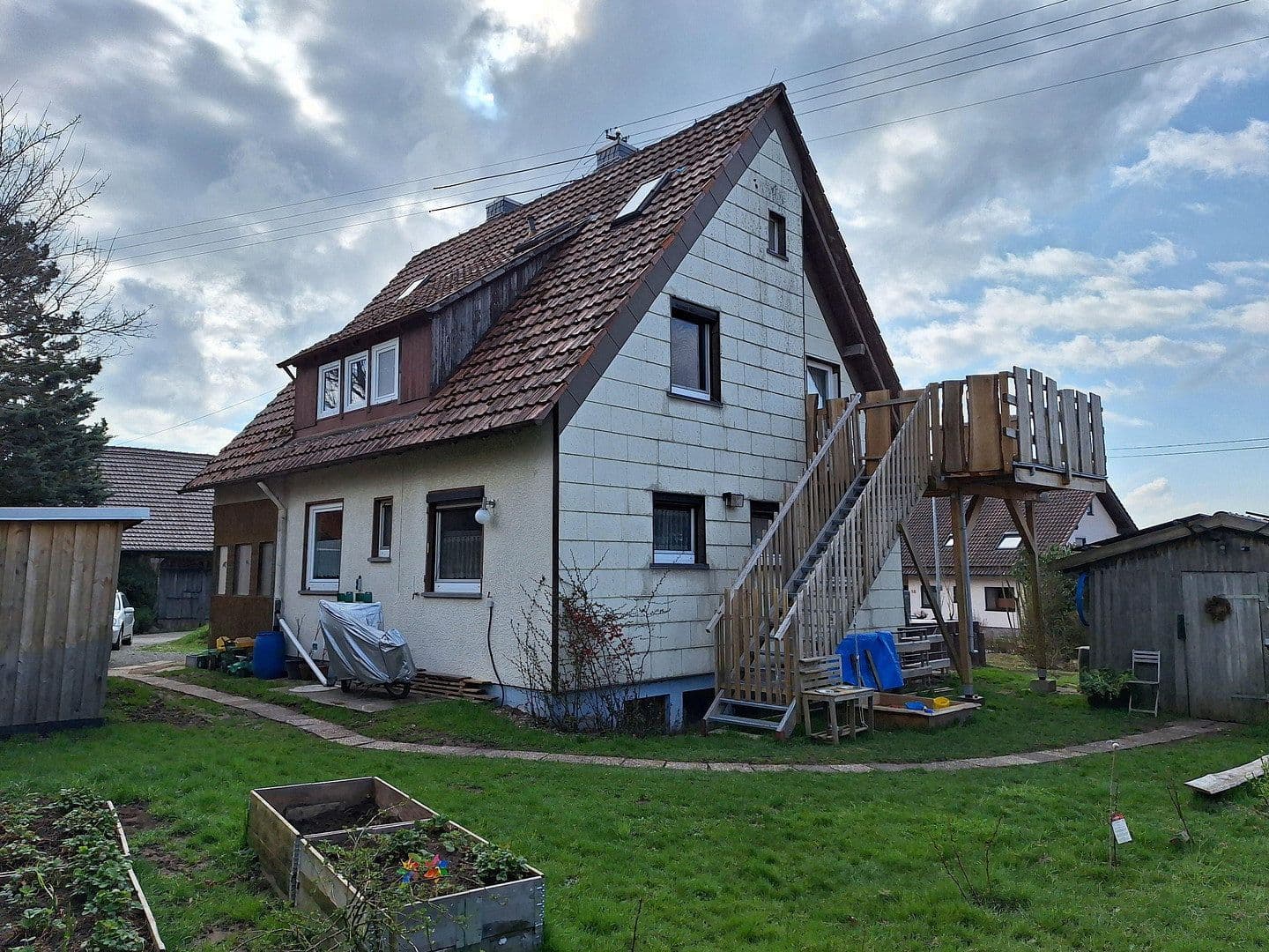 Prodej domu 210 m², pozemek 583 m², Mainhardt, Bádensko-Württembersko Prodej domu 210 m², pozemek 583 m², Mainhardt, Bádensko-Württembersko